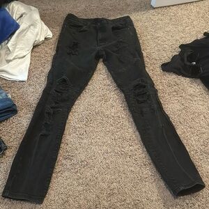 Black Men’s Skinny Jeans